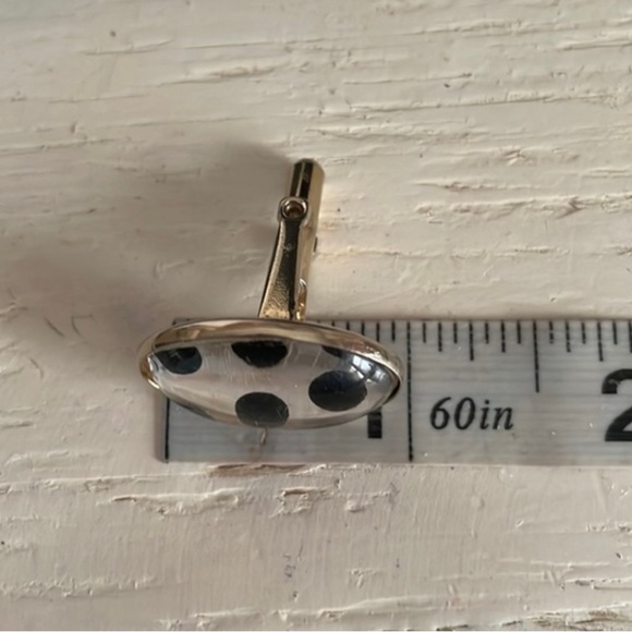 1954-1960s gold tone oval shaped almond Mother-of-Pearl/onyx cuff links - Picture 12 of 13